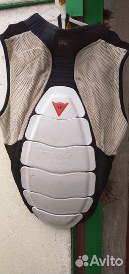 Защита спины Dainese, размер s