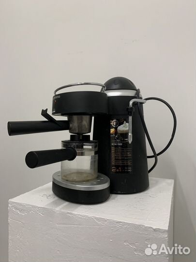Кофеварка рожковая Redmond RCM-1502