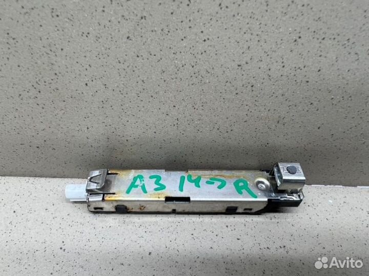 Антенна Audi A3 8V czca 2014
