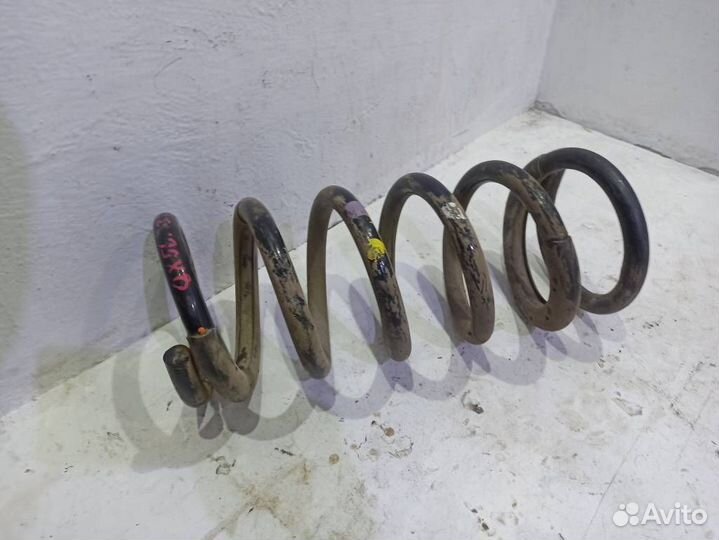 Пружина задняя Инфинити