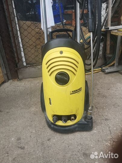 Автомойка высокого давления karcher