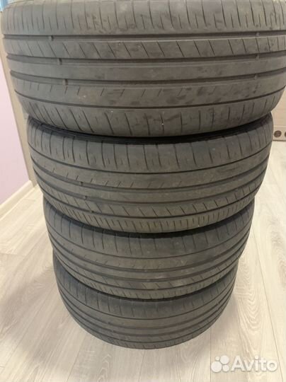 Habilead Headking S2000 215/55 R17 98W