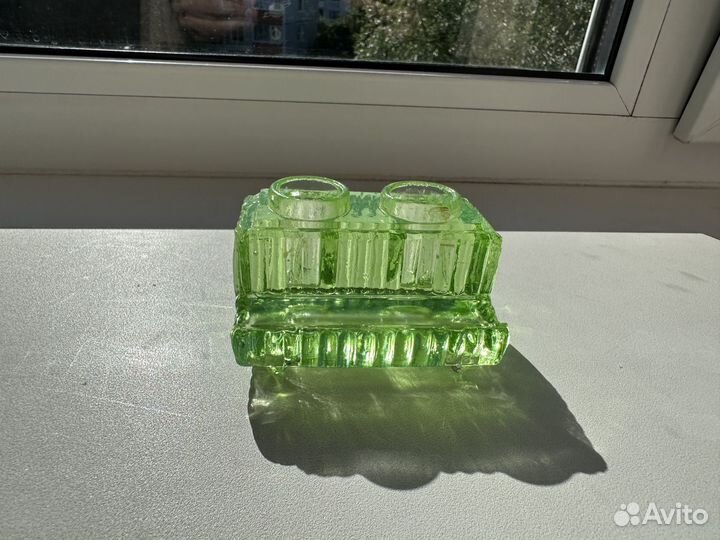 Чернильница урановое стекло