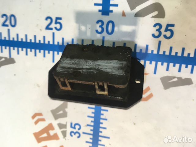 Тойота Хайлюкс Реостат вентилятора двигателя