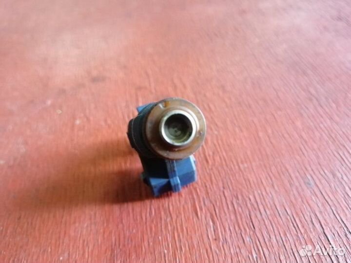 Форсунка топливная Mercedes-Benz E-Class W211