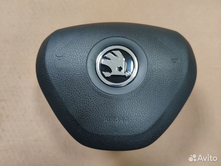 Подушка безопасности водителя Skoda с 2013 года
