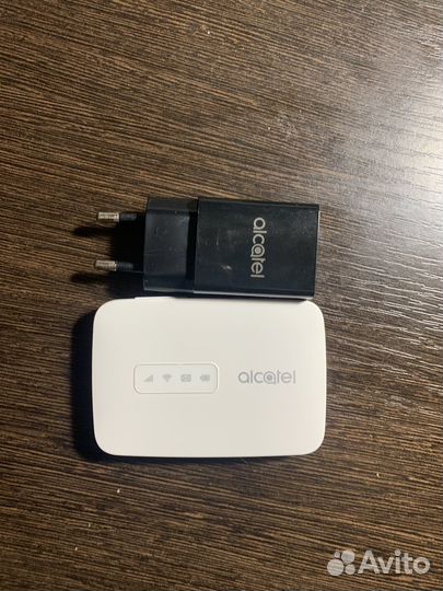 Wi-Fi роутер Alcatel MW40V