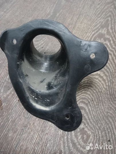 Кожух рулевой колонки правый Nissan March AK11