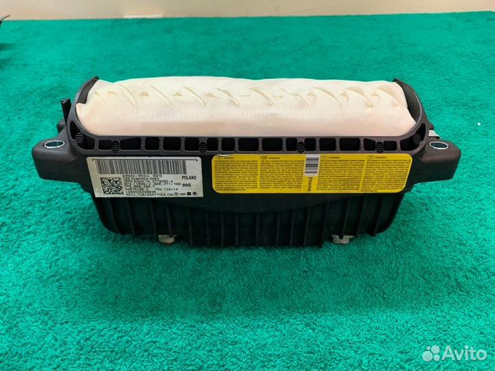 Подушка безопасности пассажирская (в торпедо)