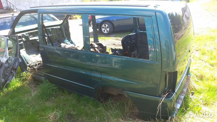 Передний подрамник Мерседес Вито 638