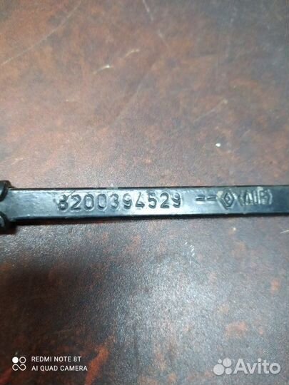 Поводок стеклоочистителя передний Renault Symbol 1