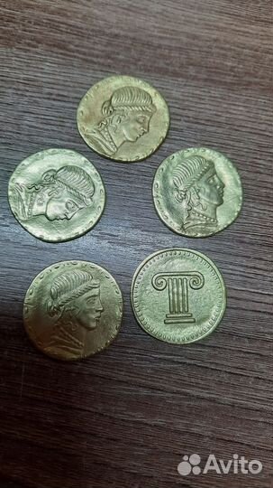 Монеты Магнит Золото магнитного моря