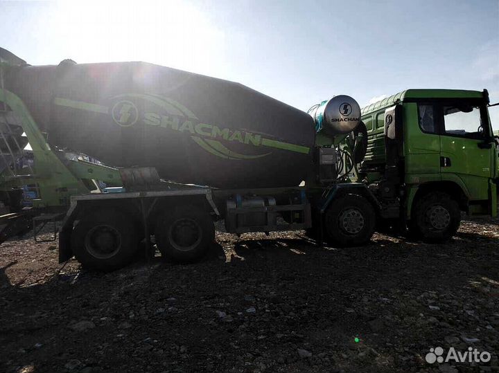 Автобетоносмеситель Shacman (Shaanxi) X3000, 2023