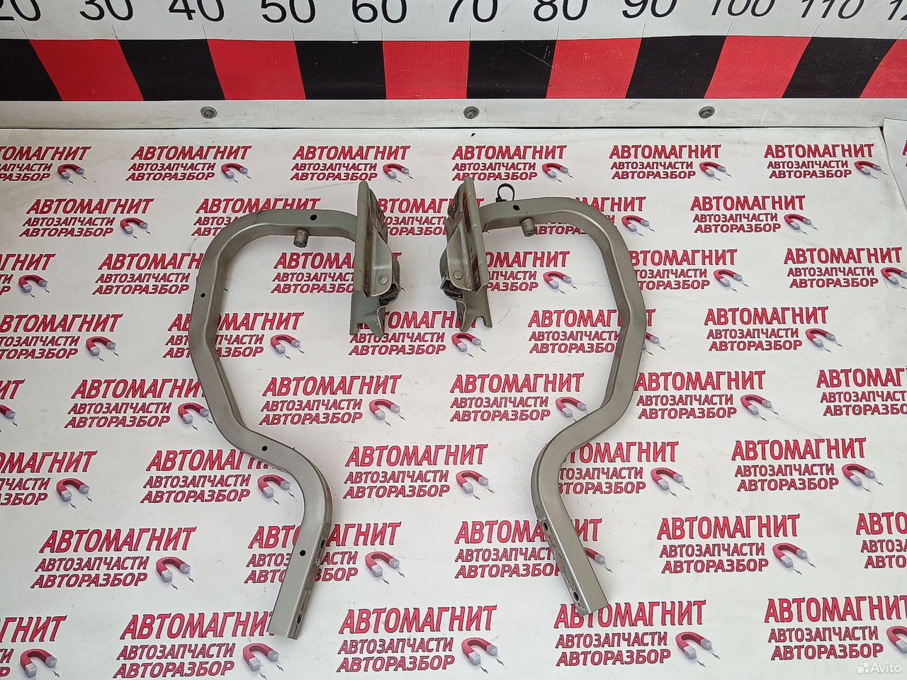 Петля крышки багажника Ниссан Алмера G15