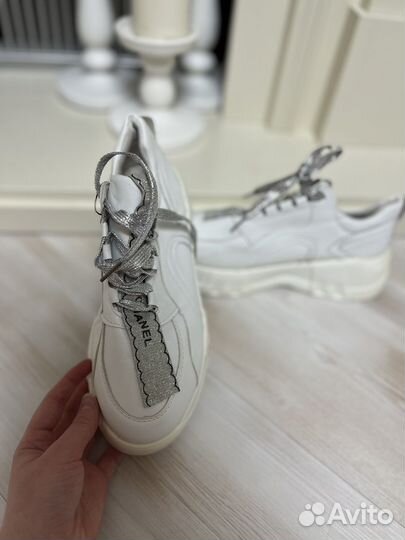 Летит кроссовки