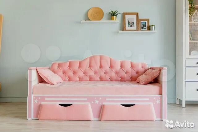 Кроватка с каретной стяжкой