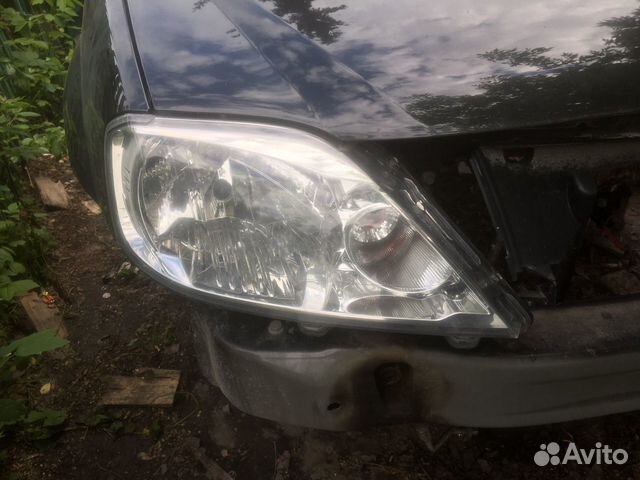 Фары передняя оптика Рено Логан