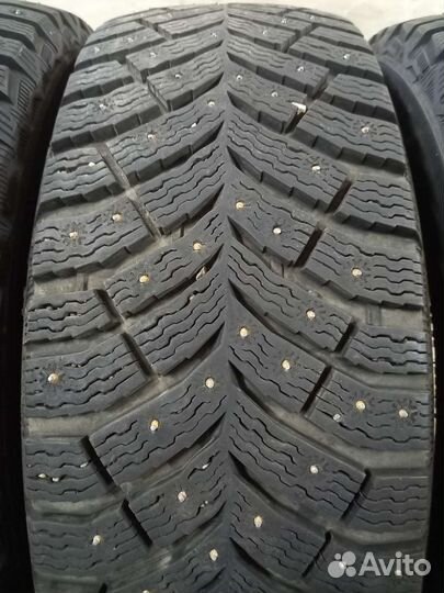 Michelin X-Ice North 4 195/65 R15