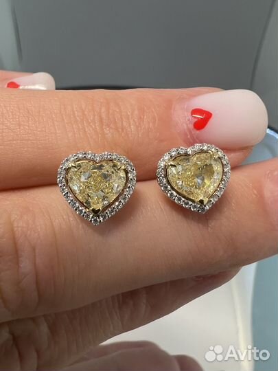 Пусеты с жёлтыми бриллиантами в огранке сердце