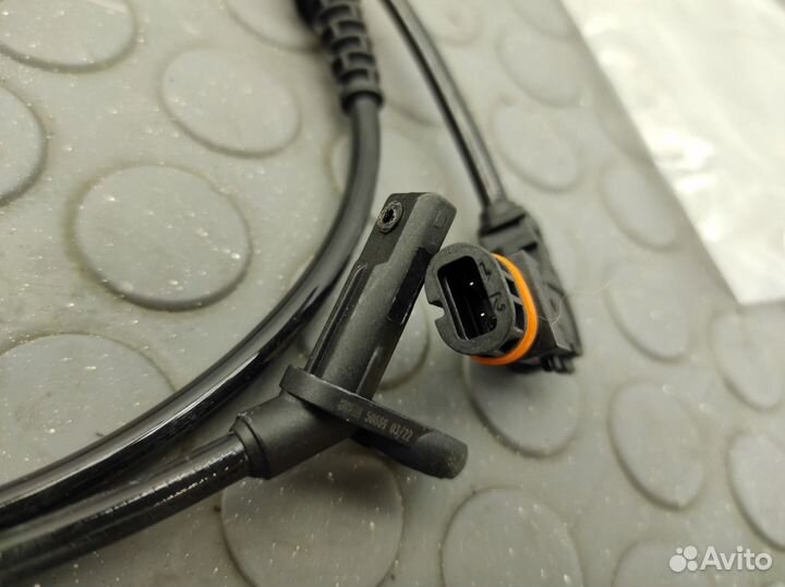 Датчик ABS передний Mercedes-Benz W164