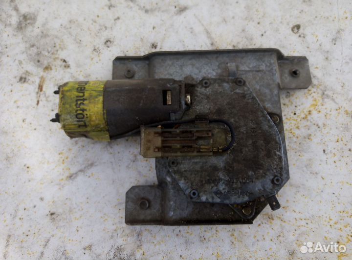 Моторчик очистителя заднего стекла Volkswagen Gol