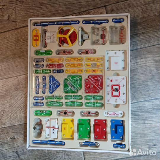 Электронный конструктор знаток 999 схем