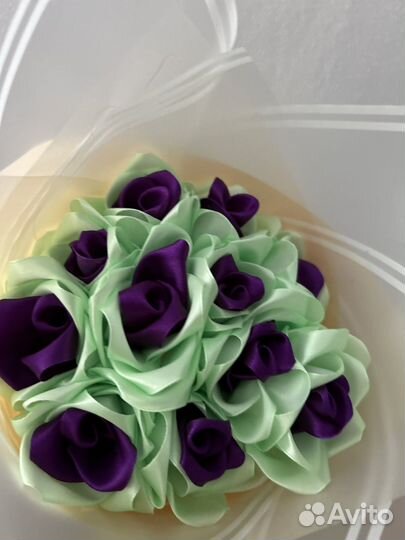 Розы из лент