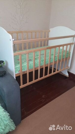 Детская кроватка