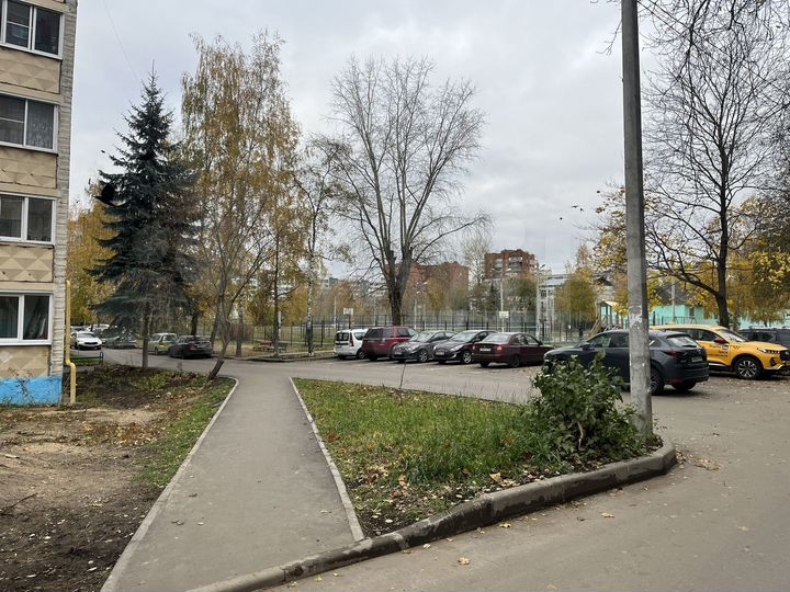 Комната 13 м² в 3-к., 2/9 эт.