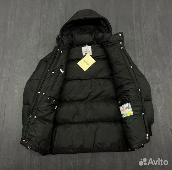 Пуховик Moncler зимний