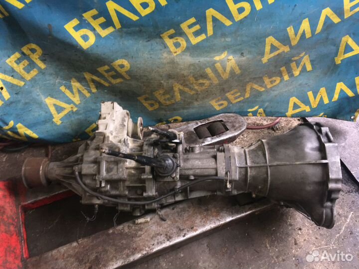 Коробка передач раздатка Nissan Terrano 2