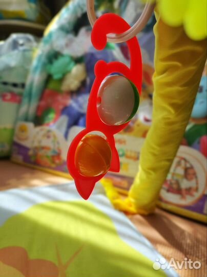 Развивающий коврик новый