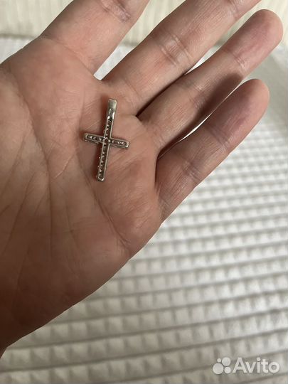 Подвеска из белого золота с фианитами