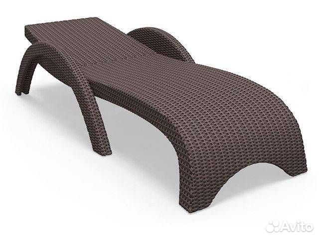 Шезлонг пластиковый GS 1009 коричневый