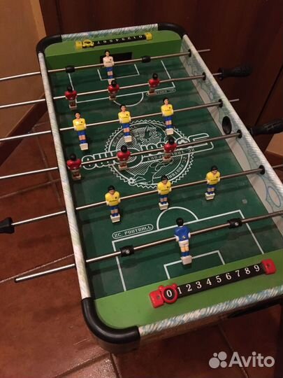 Напольный (настольный) футбол