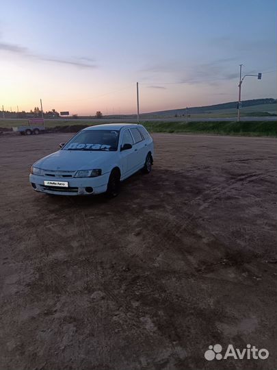 Nissan AD 1.5 AT, 1999, 350 000 км