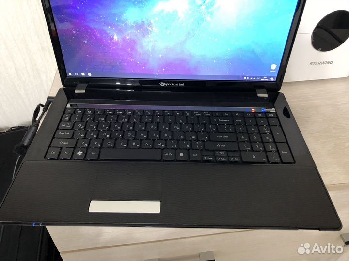 Ноутбук Acer LM85/8Гб озу/i5/RadeonHD 5000/ssd