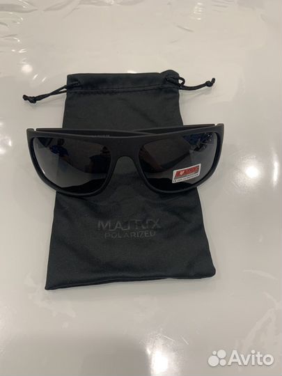 Солнечные очки мужские