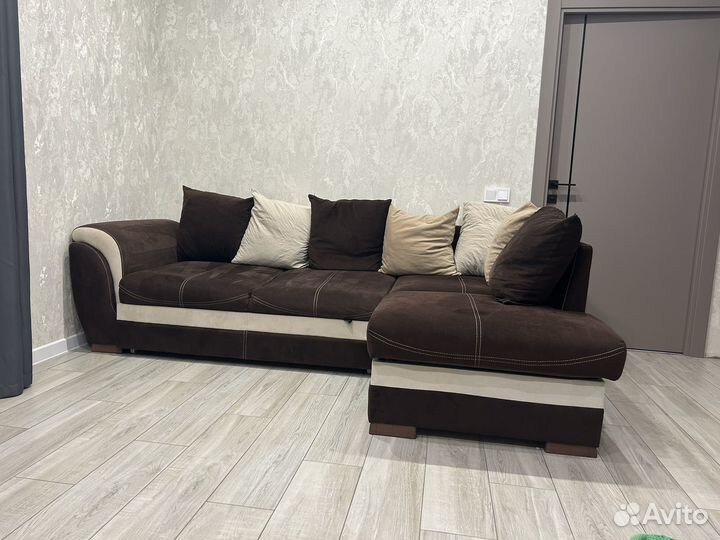 Диван угловой