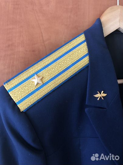 Китель военный