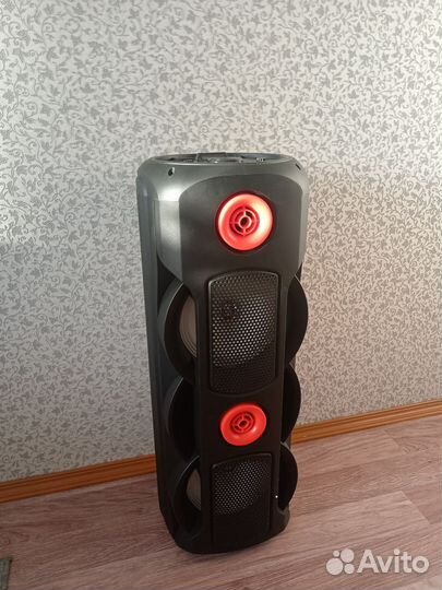 Громкая колонка с блютуз, новая