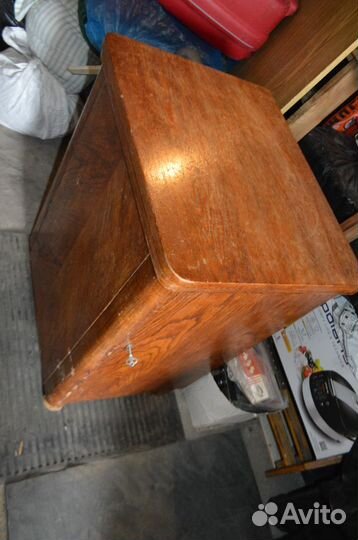 Продам швейную машинку