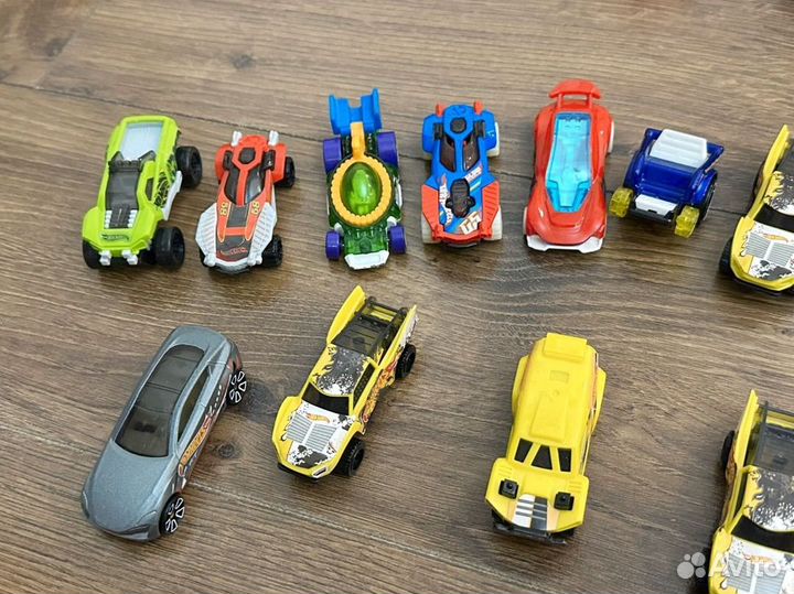 Hot wheels машинки