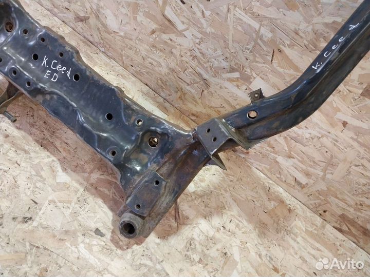 Подрамник Kia Ceed ED 2006-2012 балка передняя