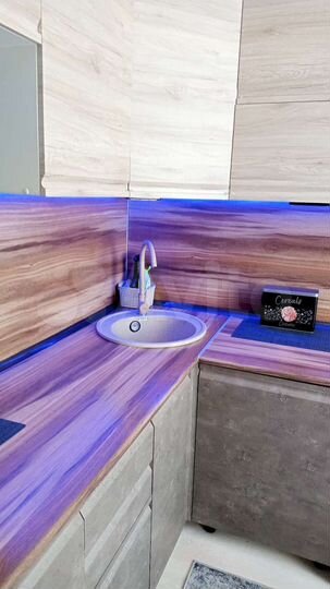 2-к. квартира, 54 м², 2/4 эт.