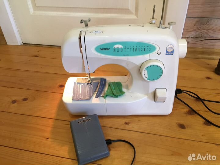 Швейная машина Brother XL-2250
