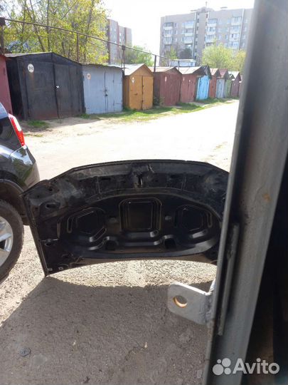 Капот nissan terrano 3