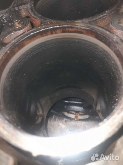 Блок цилиндров двс Opel Astra H Z16XER