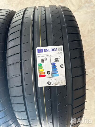 Michelin Pilot Sport 4 245/35 R20