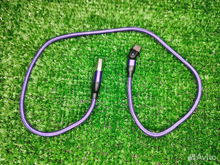 Зарядное устройство, Кабели зарядки и чехлы